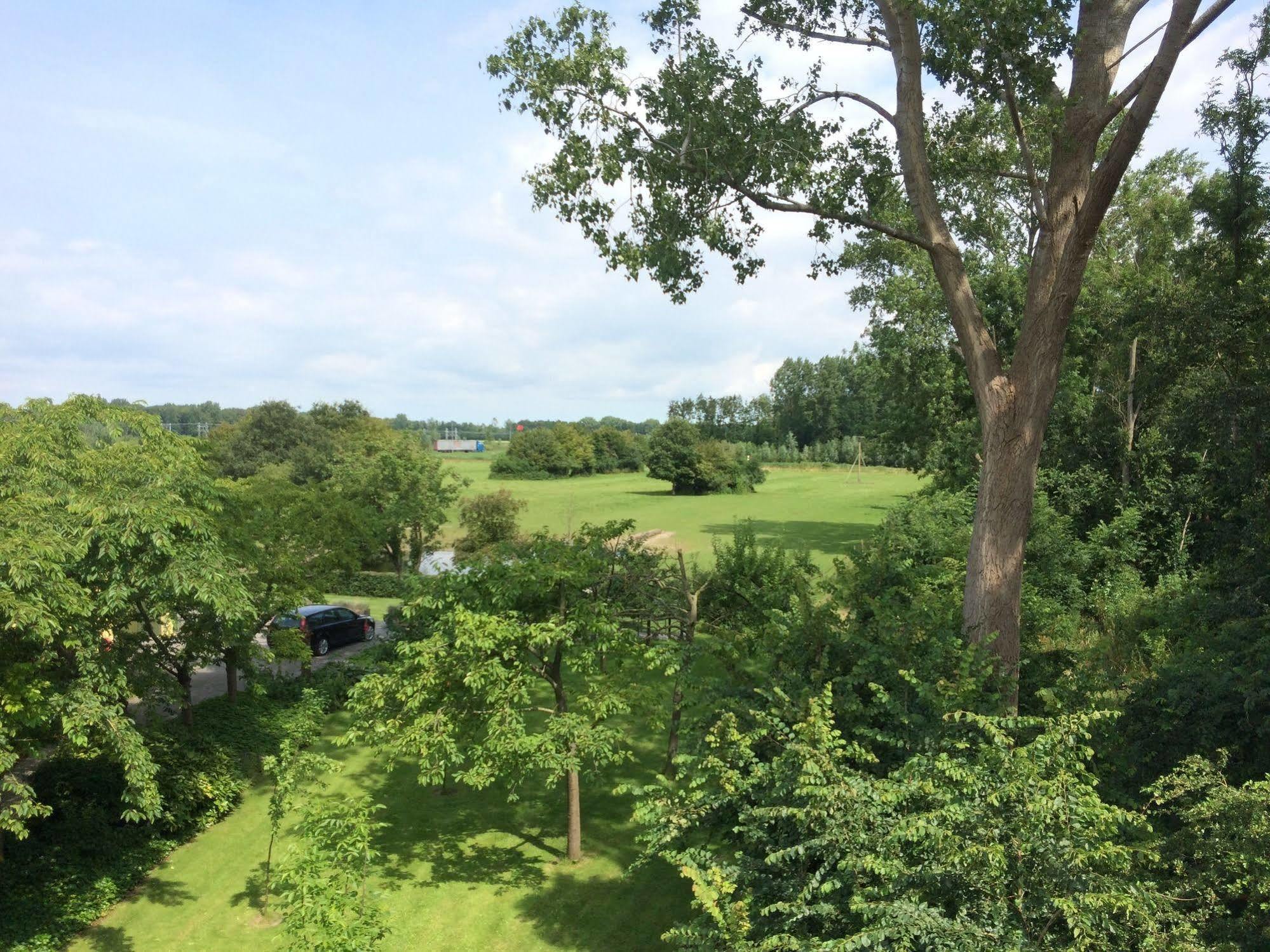 Lelymare Logies Apartment เลลีสตัด ภายนอก รูปภาพ